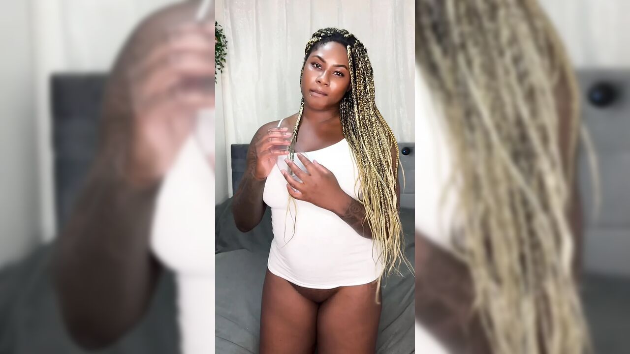 Ebony Oil Show Xeinna Rose