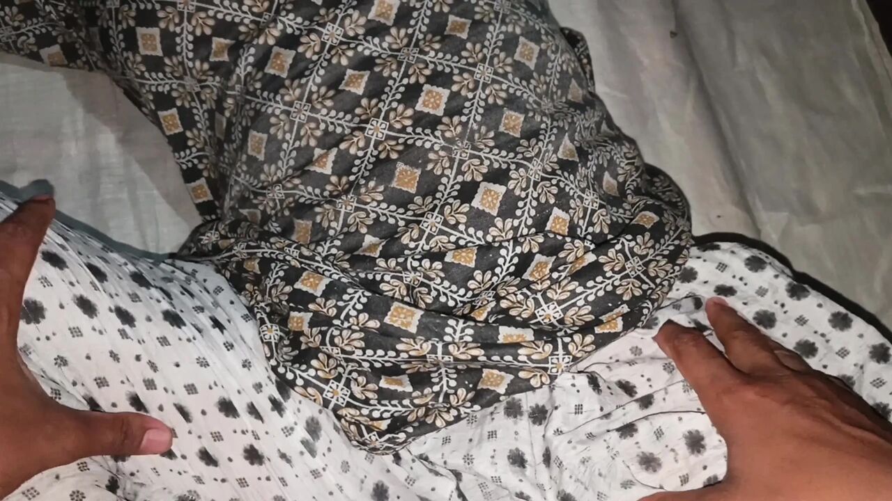 18 Years Old Horny Girl First Time Sex With Her Newly Boyfriend.