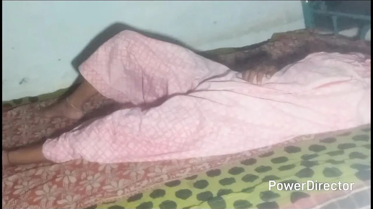 Student fucked tution teacher hot pussy while she is alone after study