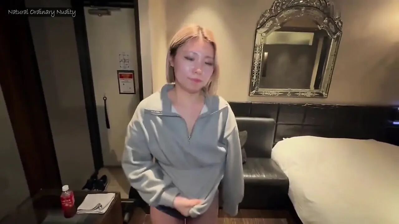 Instant Creampie, Blonde Short-hair Gyaru with Tongue Skills Flooded Deep in a Pure Pink Core