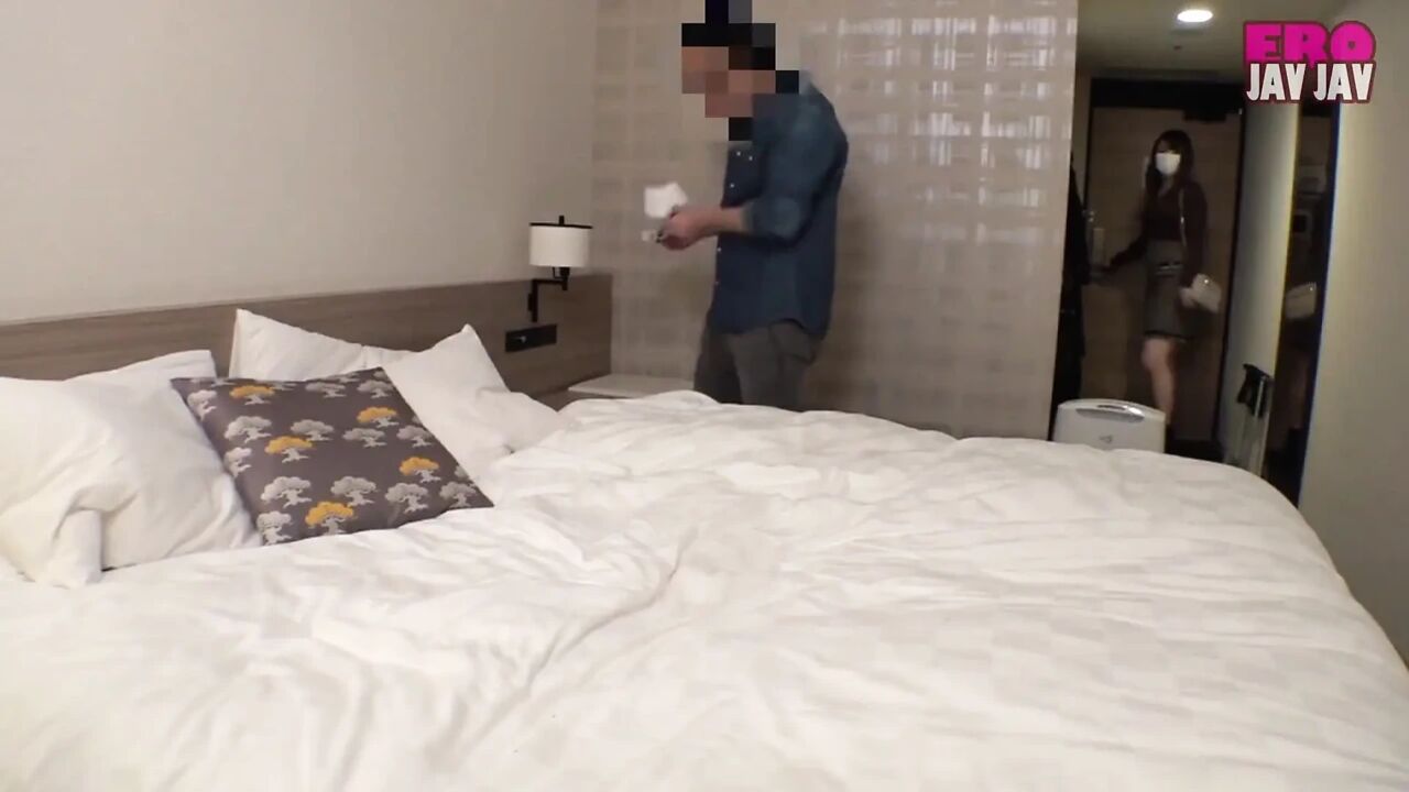 Secret Amateur Story Secret Meeting with Rising Idol Type Beauty in Private Setting -pt.3