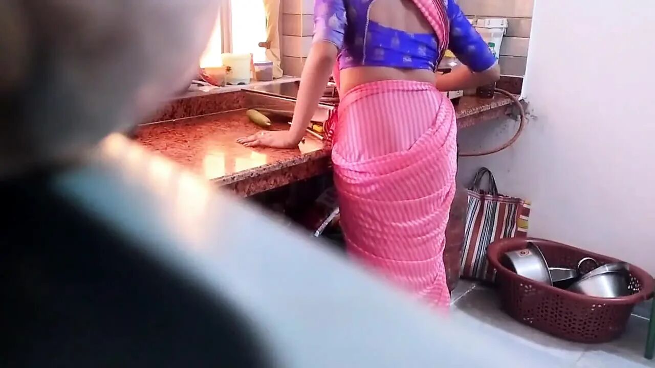 Kamwali Bhabi Was Left by Her Company's Manager