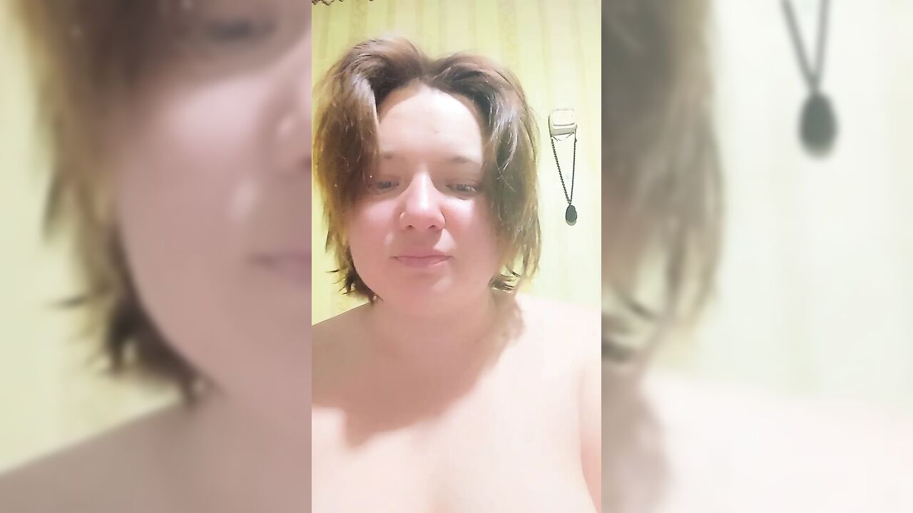 A mouthful of cum. Cumshot right in the mouth 2