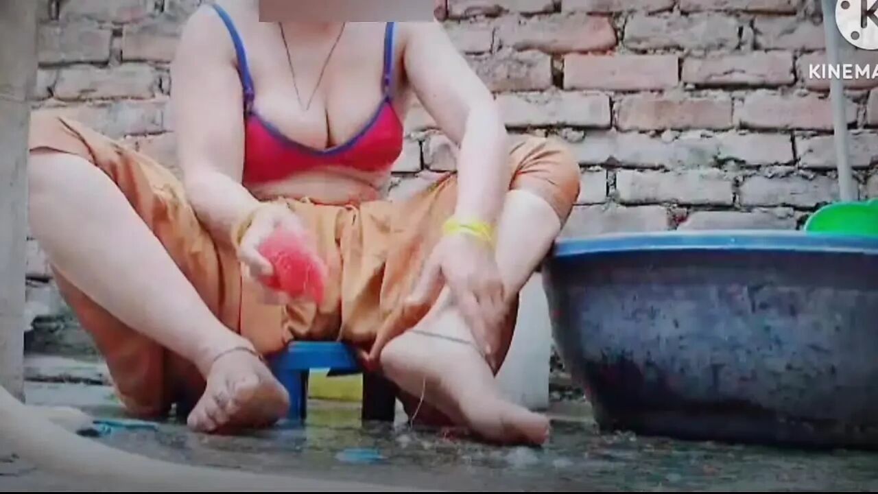 Cute soft hot sexy video village hot girl bathing