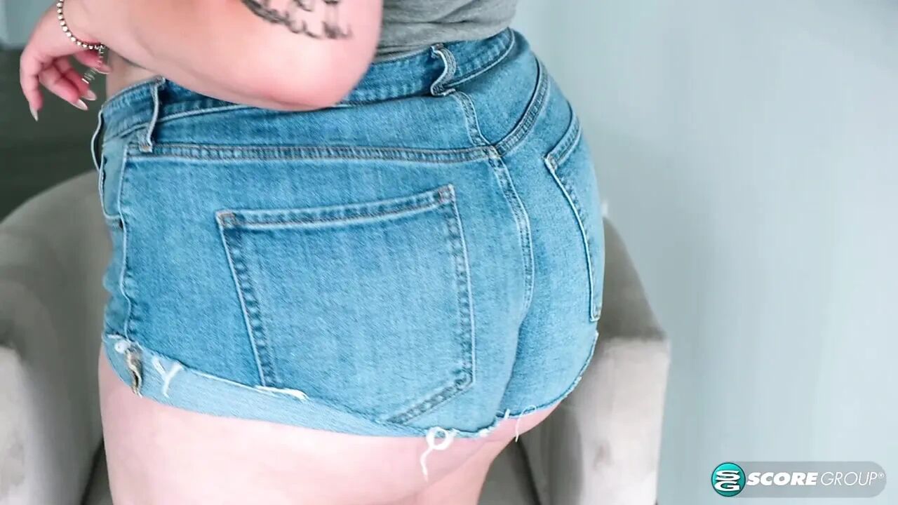 Lily Raine: The Ripe Rack of a Ravishing Redhead