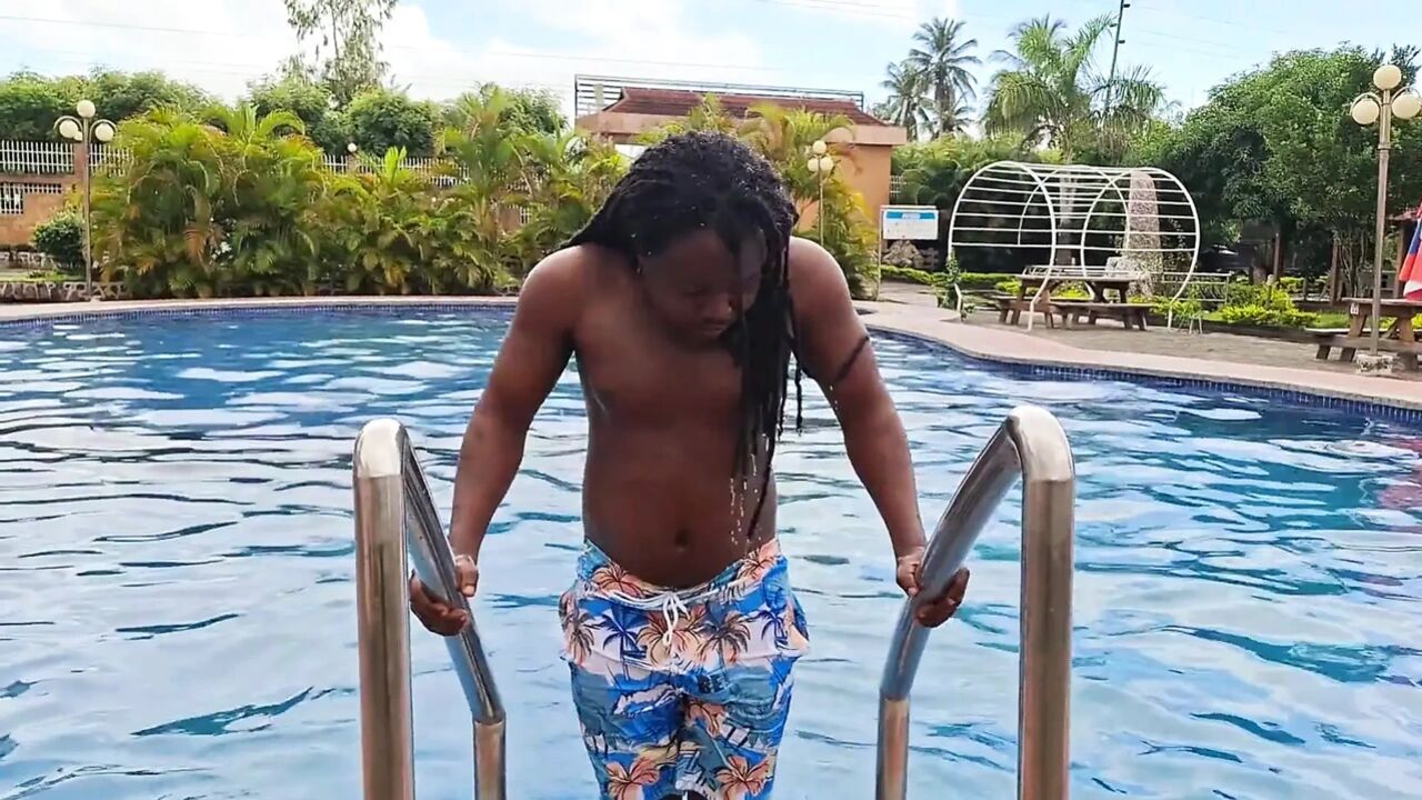 Sperm Floating in the Pool, Hard Sex in the Water, Double Orgasm