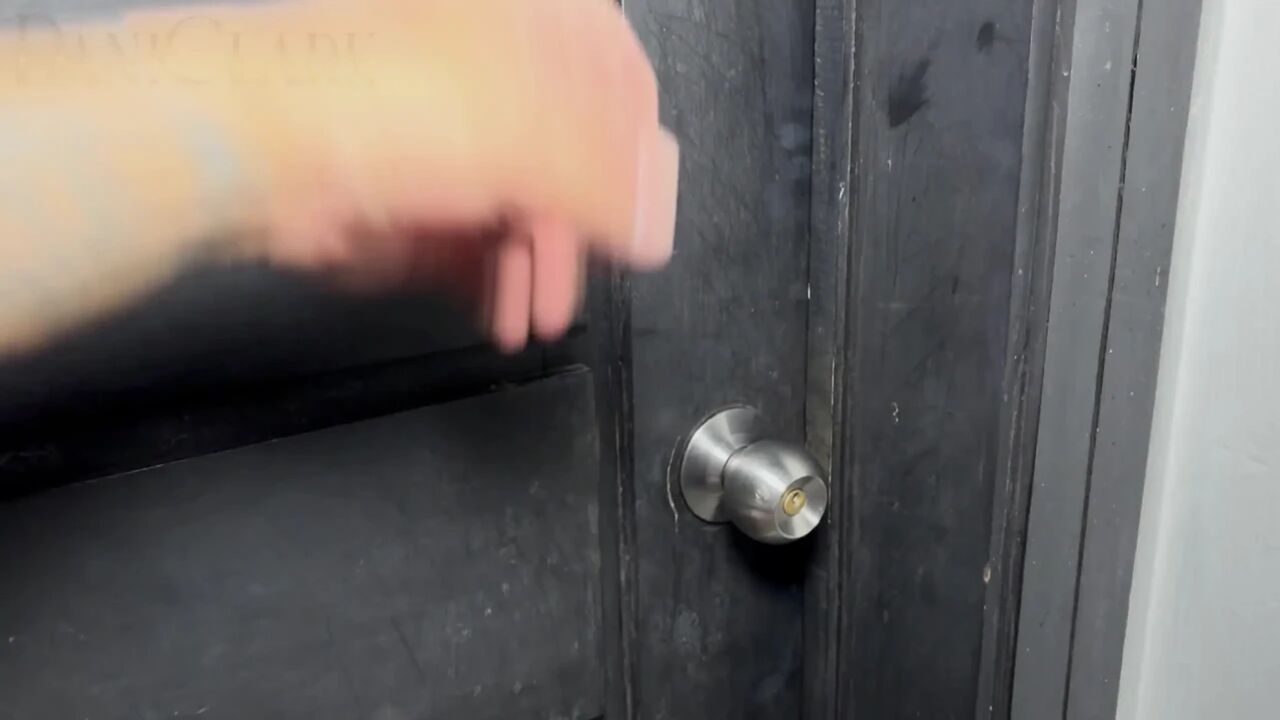 My Stepsister Let Me Fuck Her One Last Time