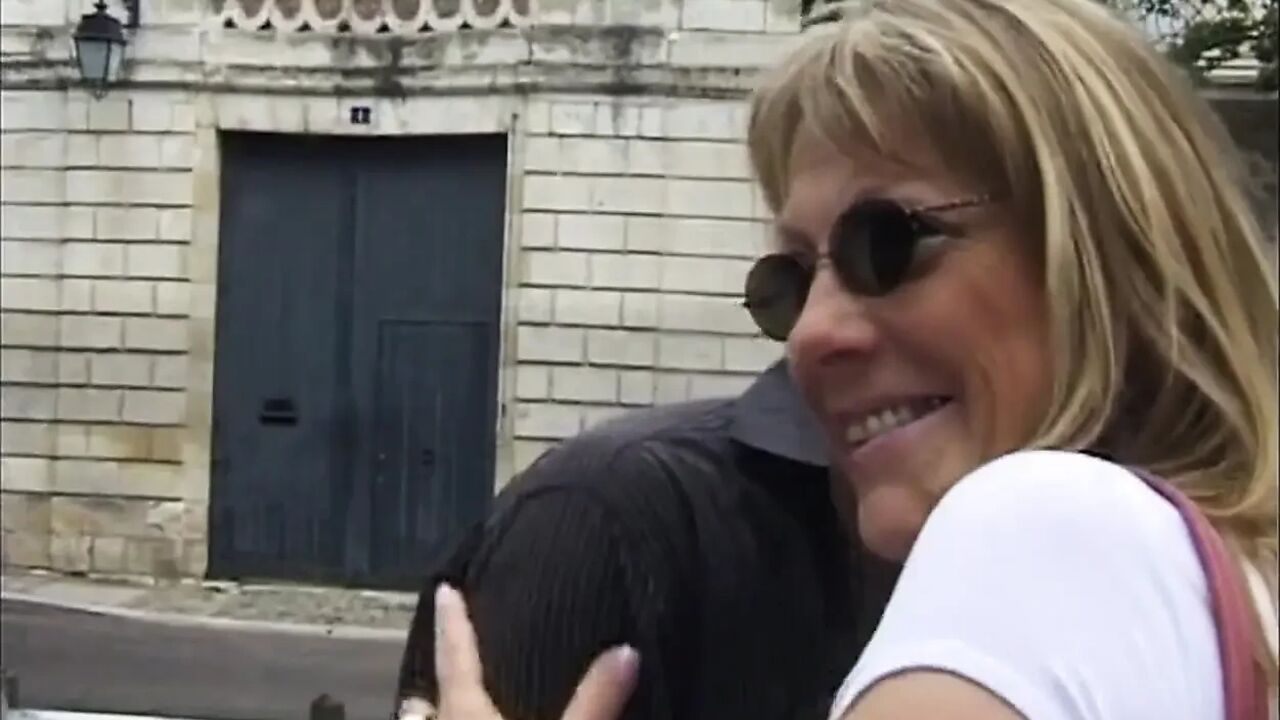 Mature Blonde MILF Fisted Deep by Horny Studs in Wild Threesome