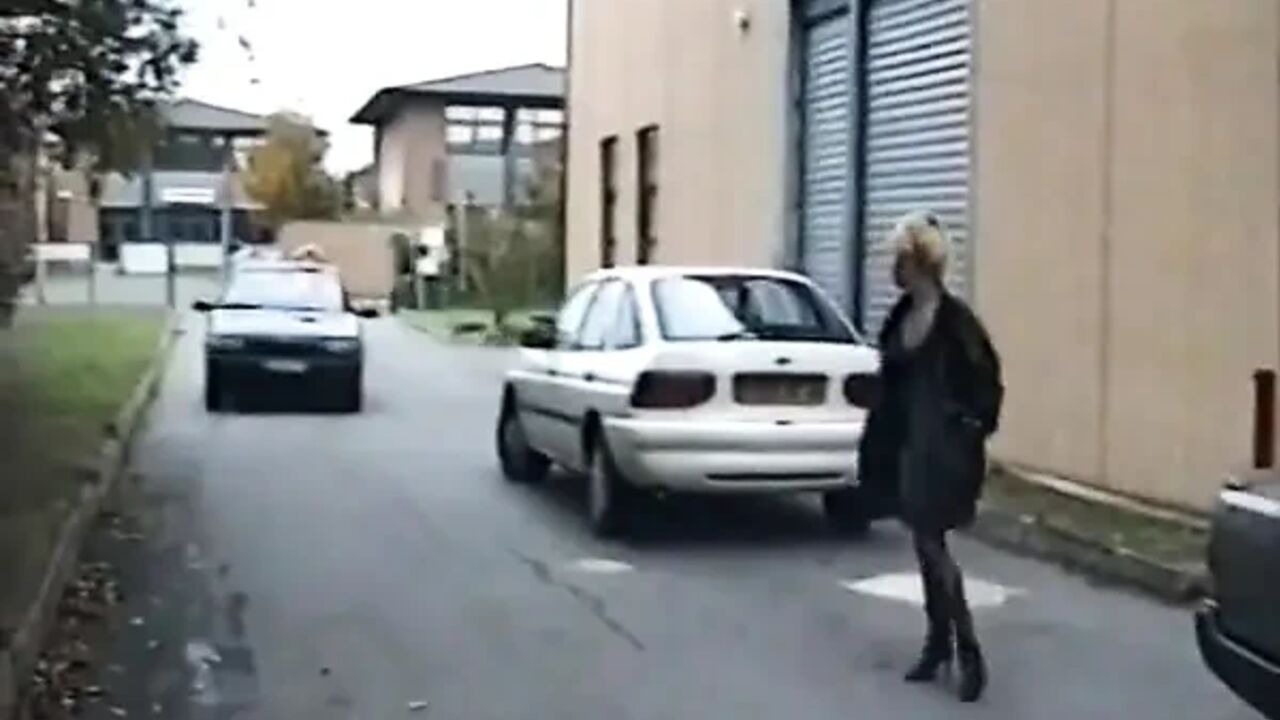 A Blond Girl Fucked by Two Strangers and the Taxi Driver
