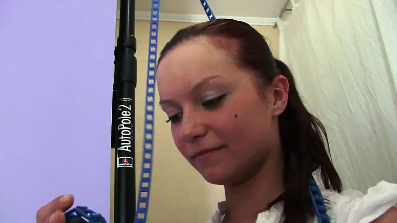 Cheerful Amelia gives a blowjob while doing the splits, then gives her teen ass to be fucked
