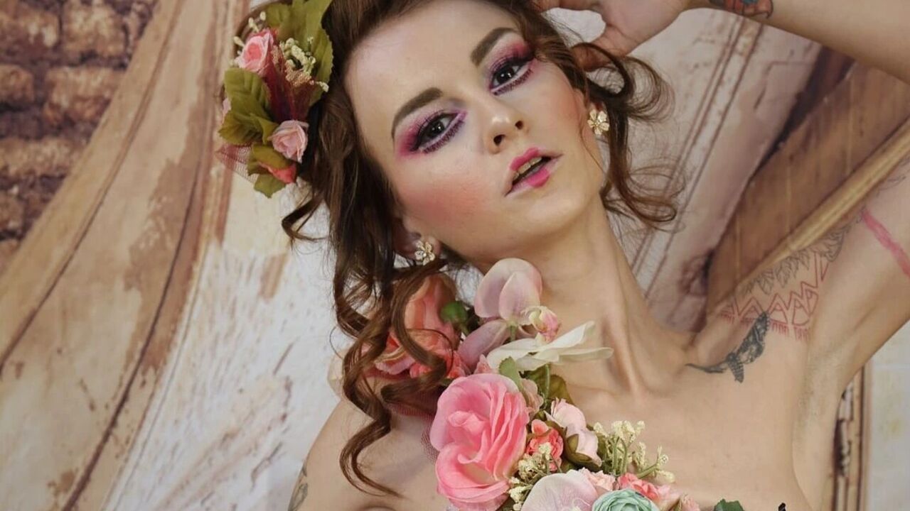 416 Adele Unicorn Pink Flower Cosplay Doll