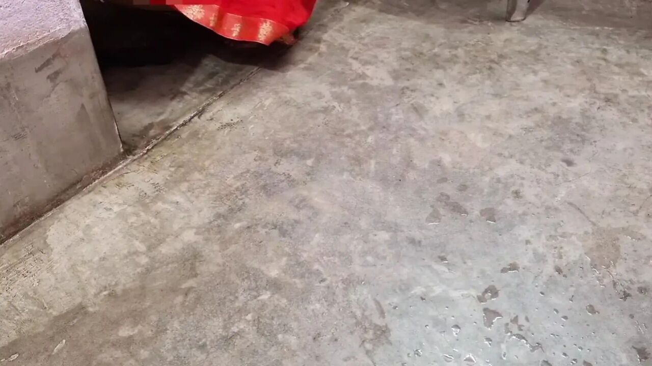 brother-in-law came to give