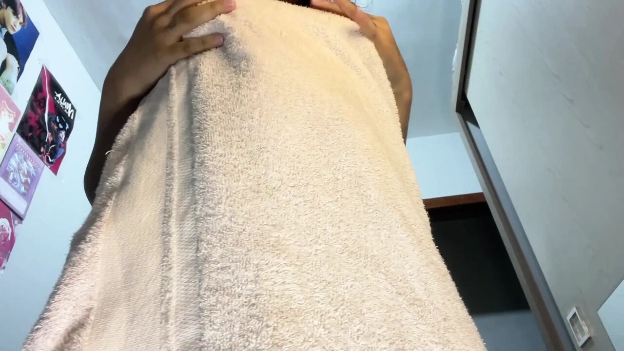 Playing with hairy pussy after shower