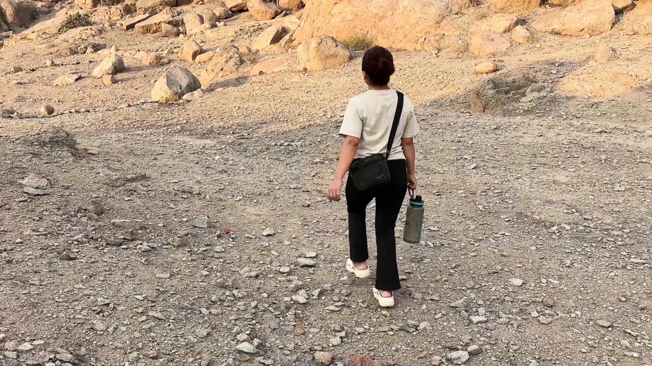 I invited my friend's girlfriend to Screaming Mountain, real