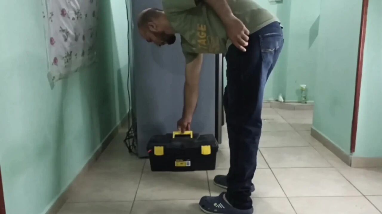 I'll Fix Your Fridge More Often Because You Gave Me an Amazing Blowjob, Stepsister. What a Great Fuck!