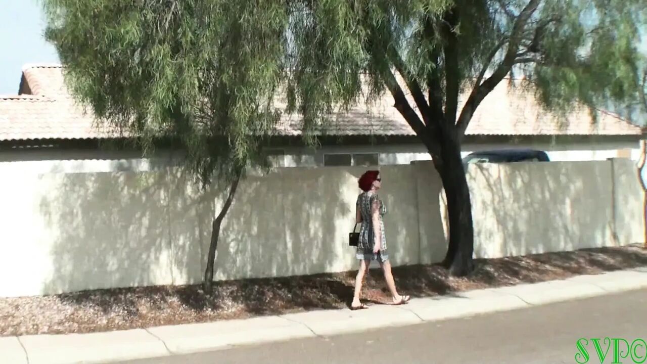 Big Tit MILF Is Being Neighborly