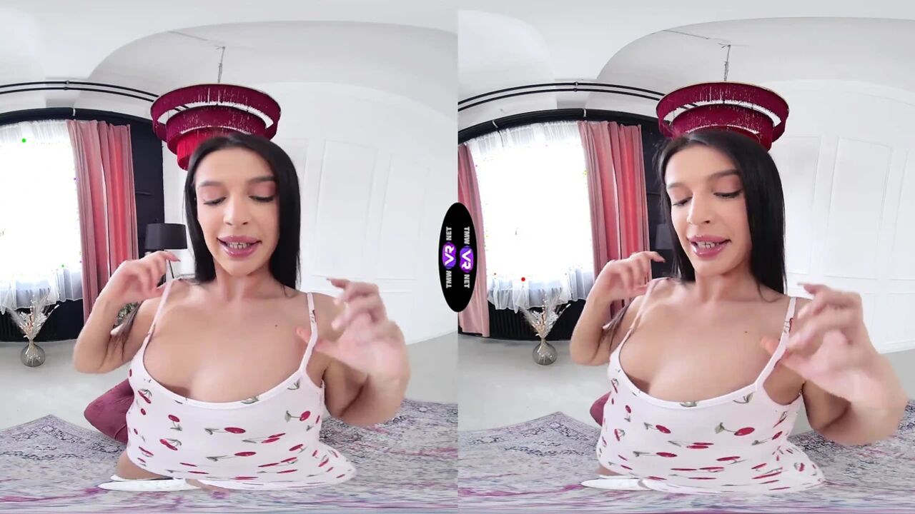 Asandra Dewy's Private Fashion Show Turns Into Steamy Masturbation - TeenMegaWorld