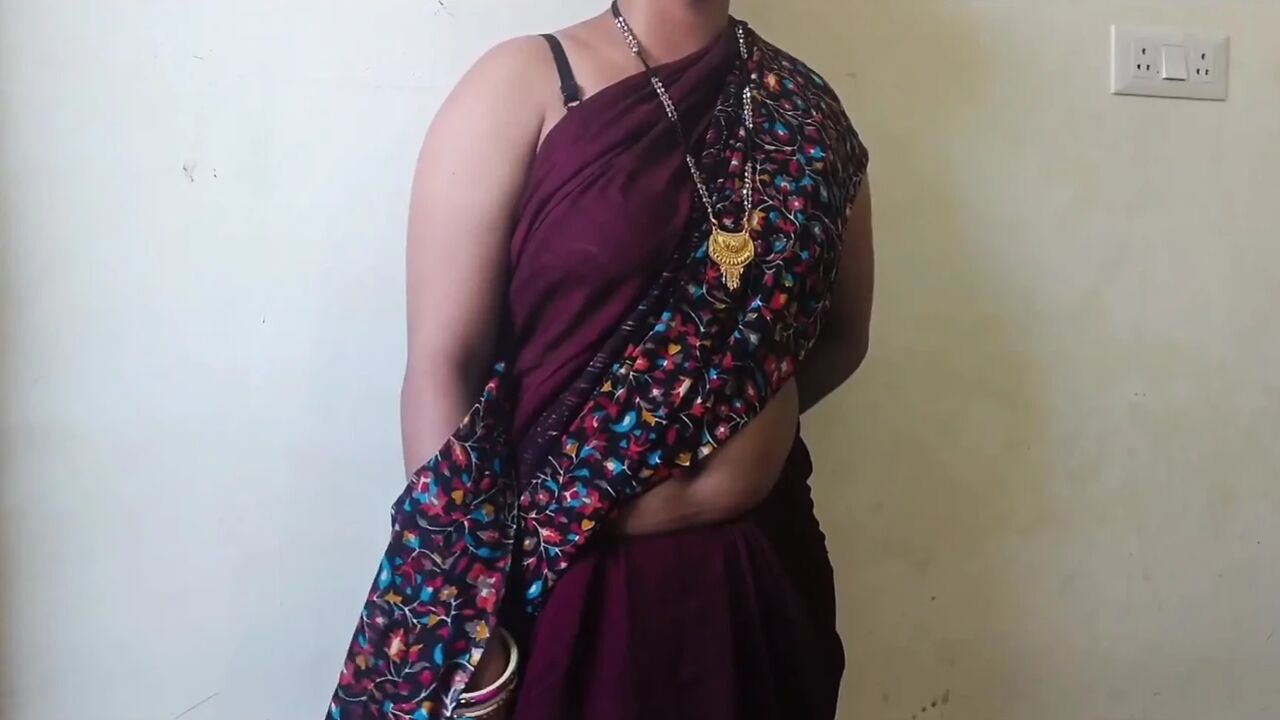 Hot Indian Desi Village Bhabhi