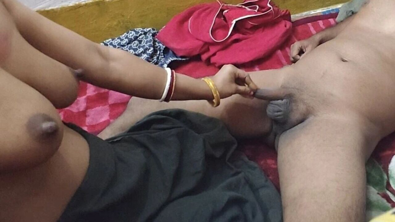 Bhabhi and Stepbrother's Awesome Sex Video