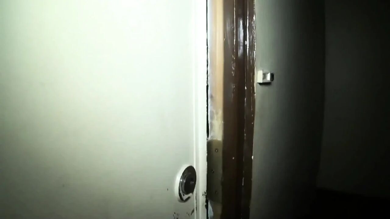 An Amateur Woman Fulfills Her Dream: a Gangbang with Big White Dicks.