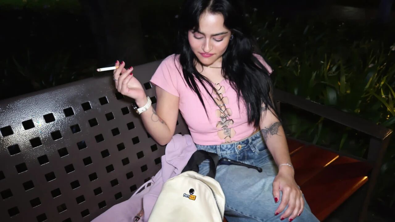 Amateur Public Pickup: Latina Fan With Pornhub Backpack Gives Deepthroat Blowjob & Gets Raw Creampie