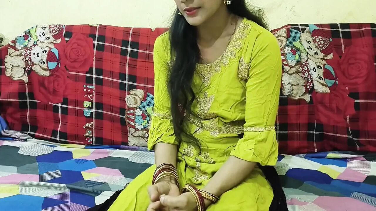 Indian Bhabhi Into Room of 18 Year Old Stepson Having Sex