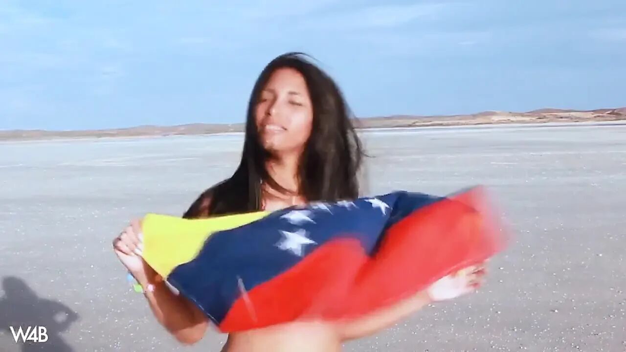 Latina Solo