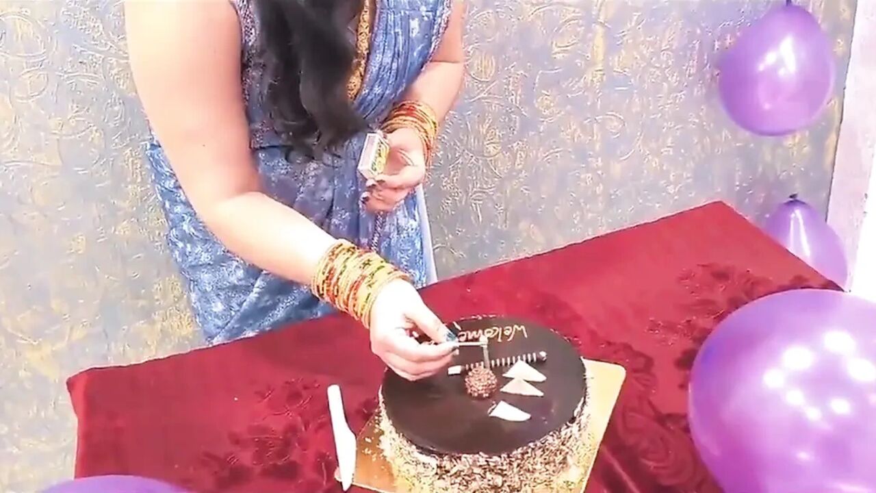 New Year Celebration with Rosser Fero Chocolate Cake Make Some Noise
