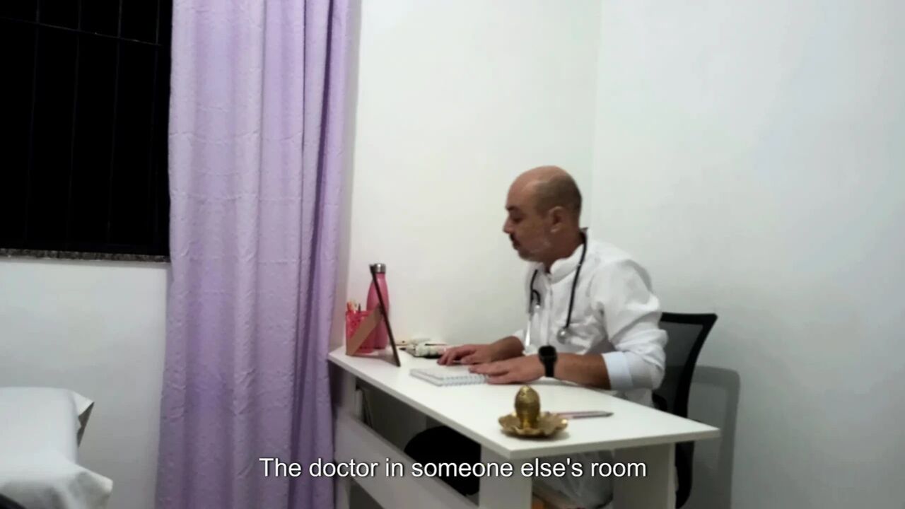 Innocent Exam Turns Wild – Orthopedist Seduces and Fucks Patient