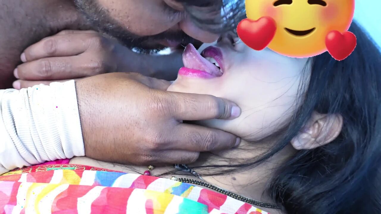 Hasband Wife Romantic Kissing