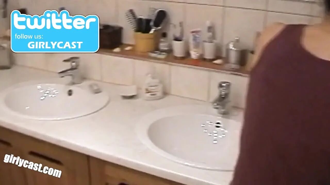 Nina private XXX bathing fun