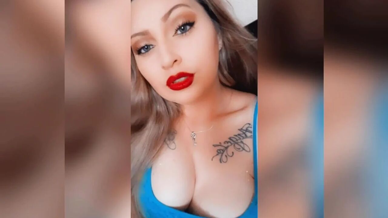 Masturbating for Larry (fan)