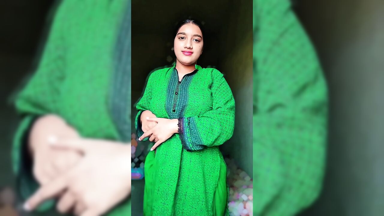 desi village girl masterbating and sowing boobs full nude viral mms