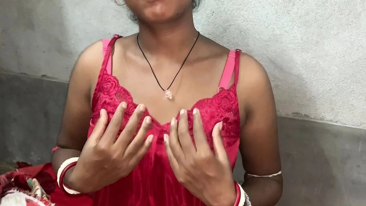 Hot Bhabi Desi indian Dirty Stepmom Kavita fuck by Stepson and Deepthorat