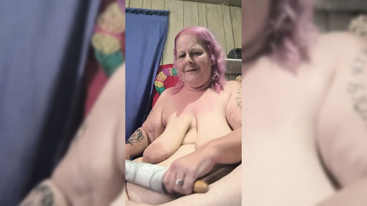 Slobber Down the Nutt Out My Huge Cock