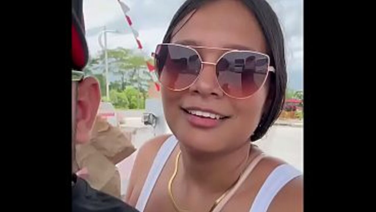 Hot Latina gets fucked in public by her lover