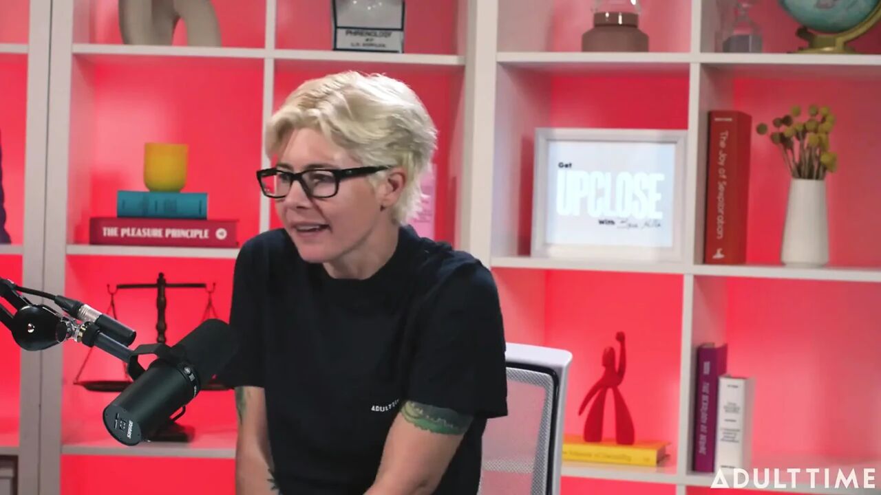 Octavia Red: Growing up Christian & Loving Gay Porn - the Adult Time Podcast