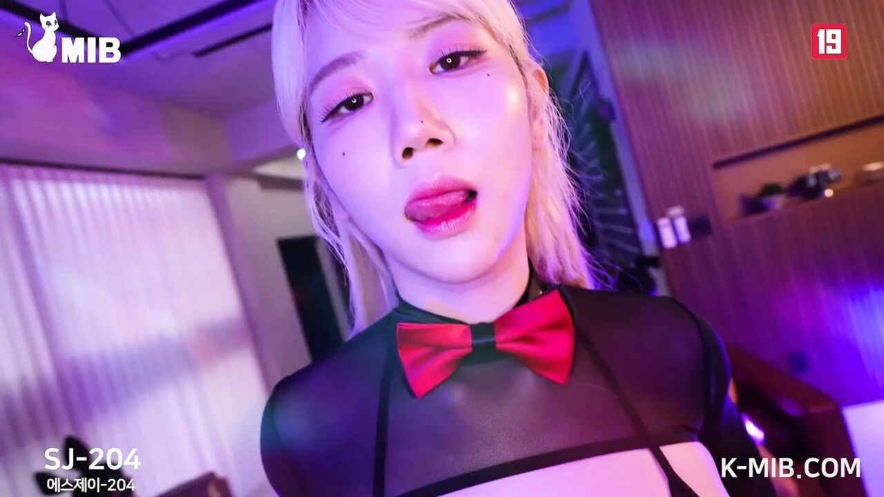korean sexy bunny got invited to sex wonderland