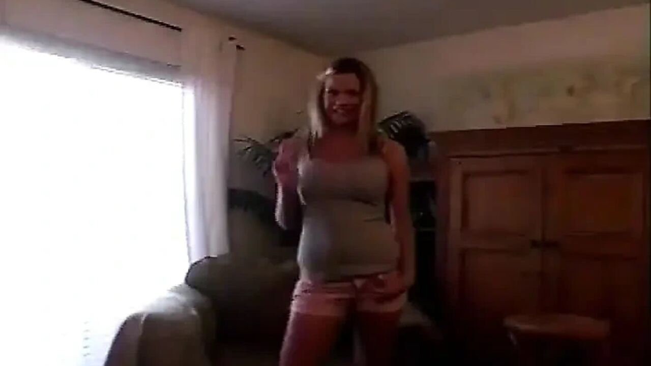 Team Busty Lisa Sticky Fingers