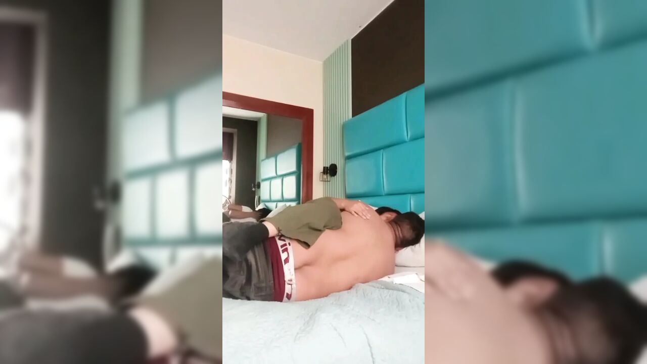 Making it with my virgin girlfriend part 1