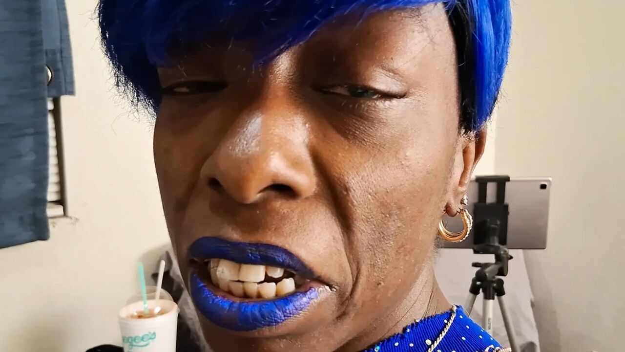 Blue Nasty lipstick BJ