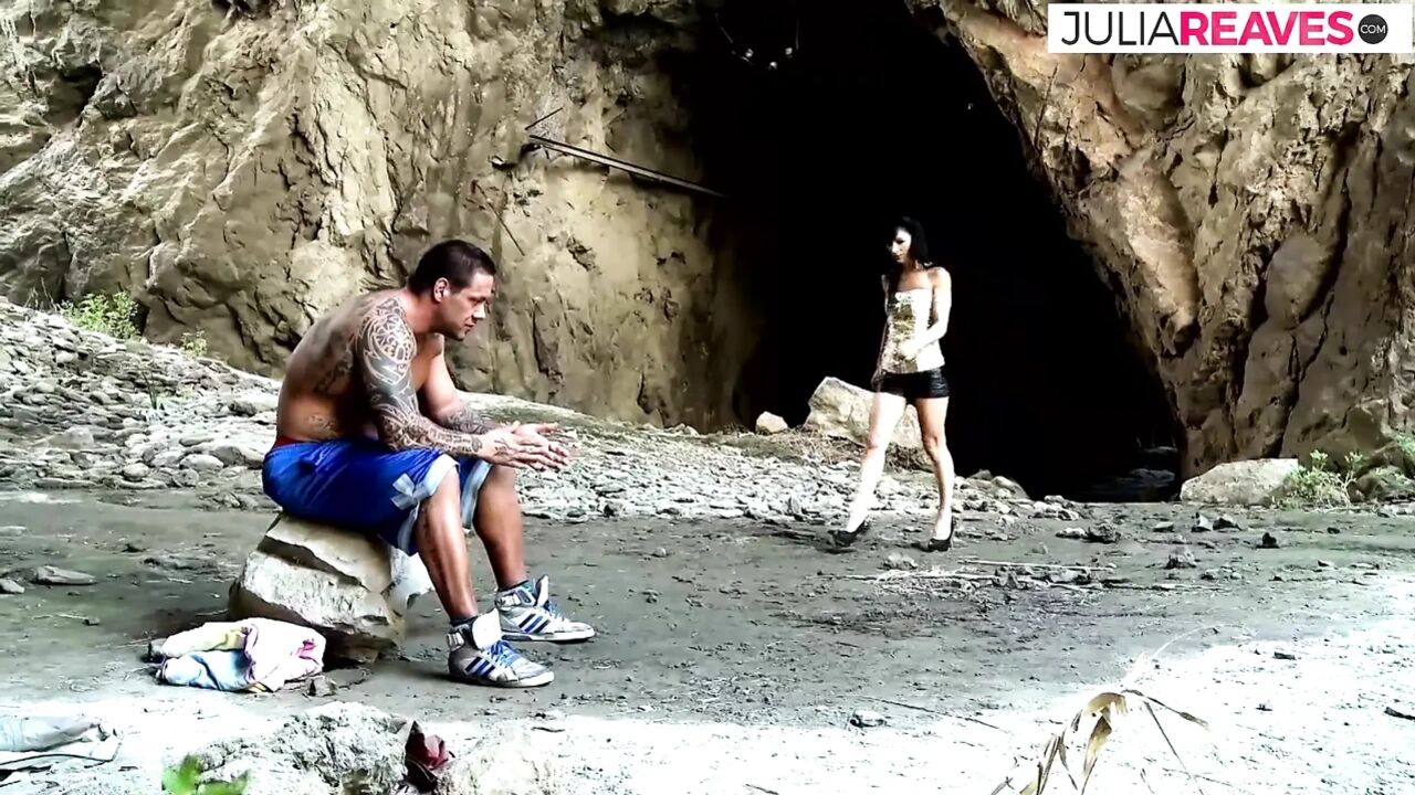 Hot girl sucks a hard cock then gets fucked hard in the dirt