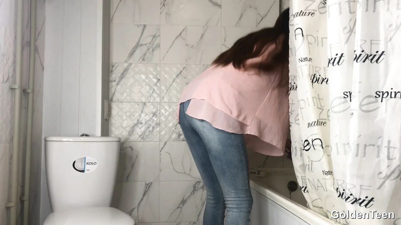 Sexy Girl Cums Hard Riding Dildo with Blowjob & Fake Sperm