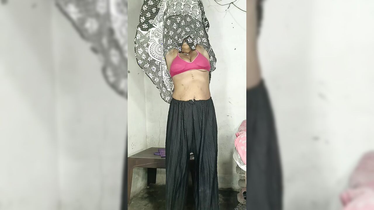 Bad fucking standing on the land sitting on the doggy style land suck the pussy chat in hindi audio hard fucking