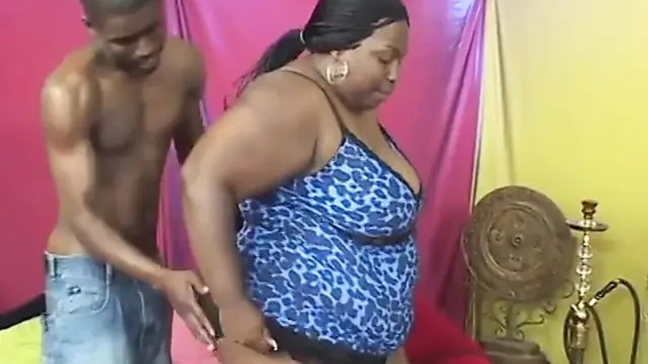 Sucking is what this bbw does best