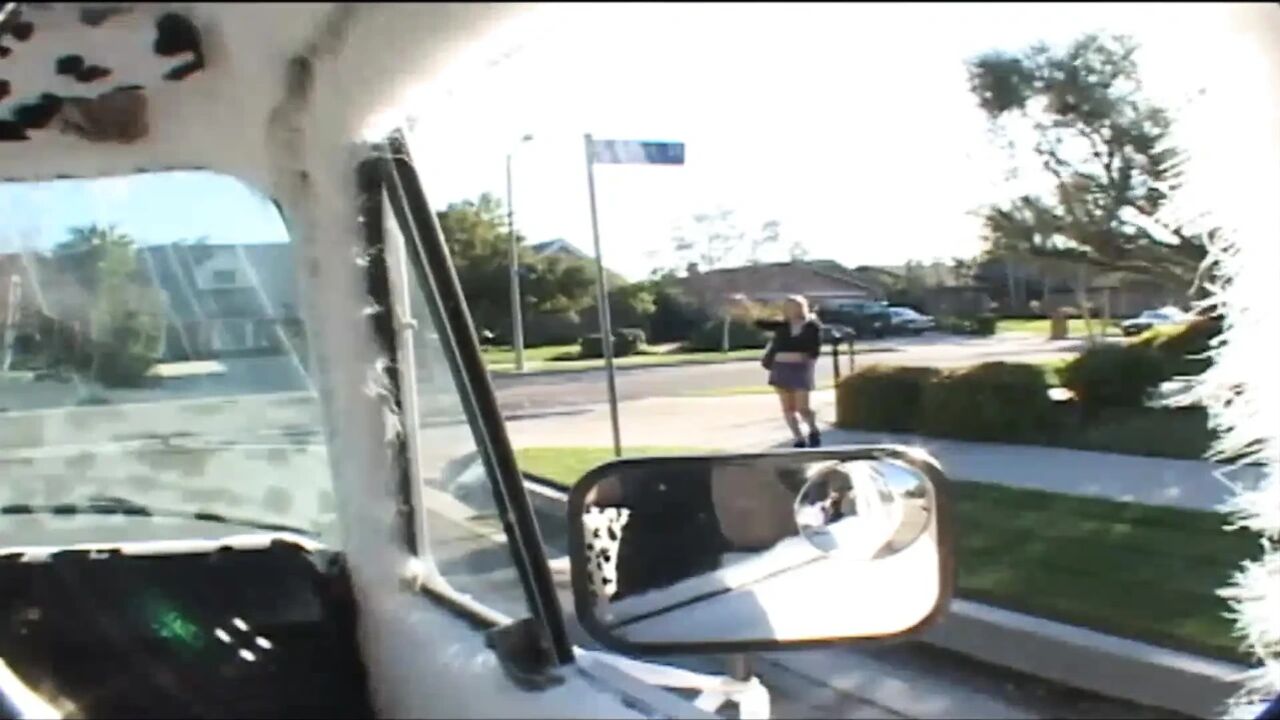 Sweet teen spreads her legs and gets fucked in ice cream truck