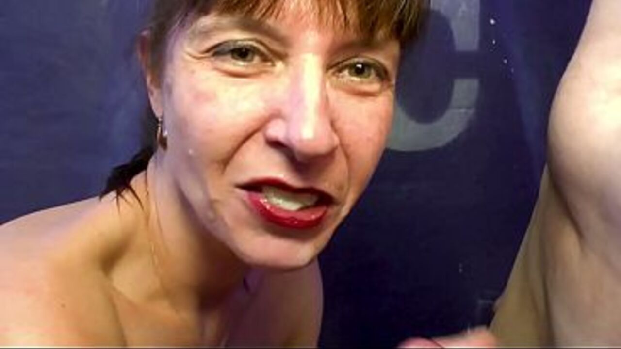 MATURE AND HORNY - MILF BIBI Creampie Gangbang