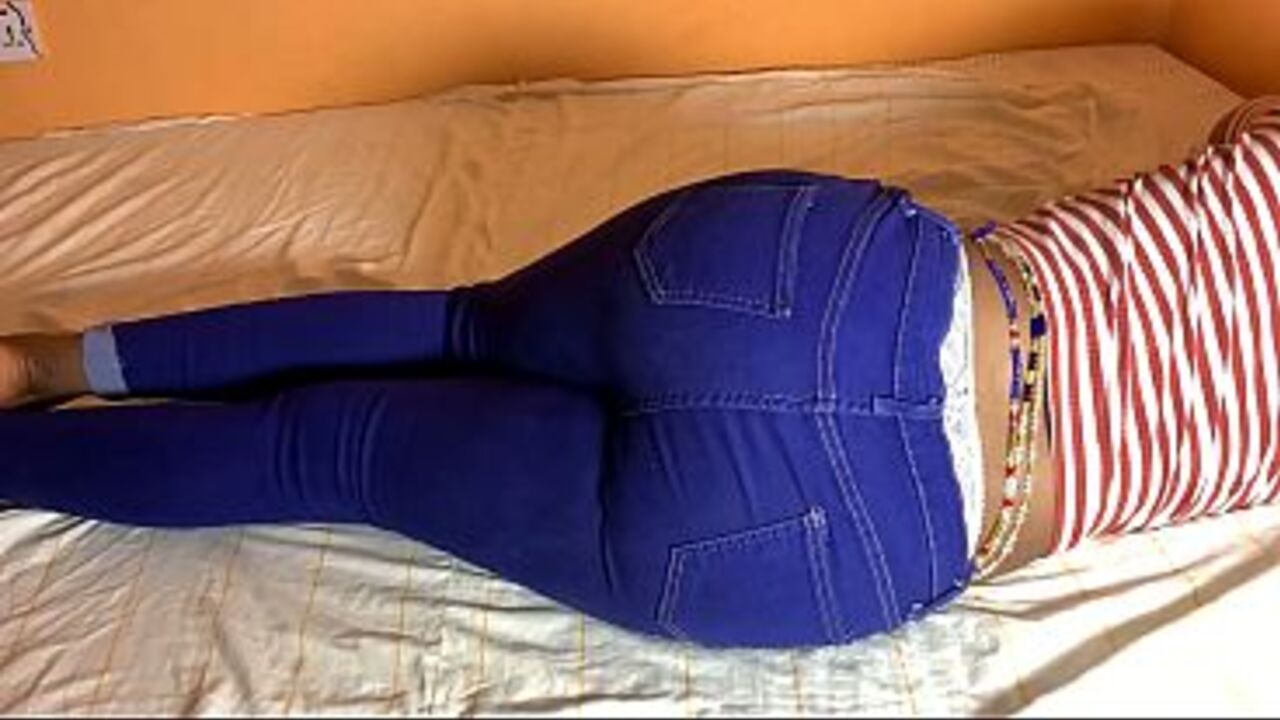 Sneak into my 18yo sexy stepdaughter’s bedroom