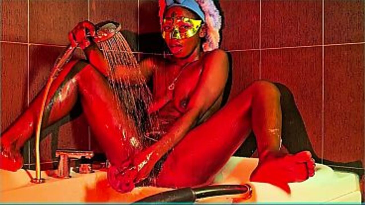 Cum bath me im SUCH a dirty girl!!