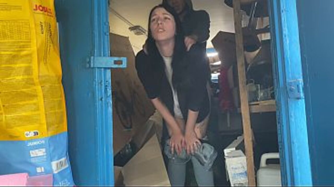 A warehouse worker fucked the manager hard right there on the boxes and put her in her place